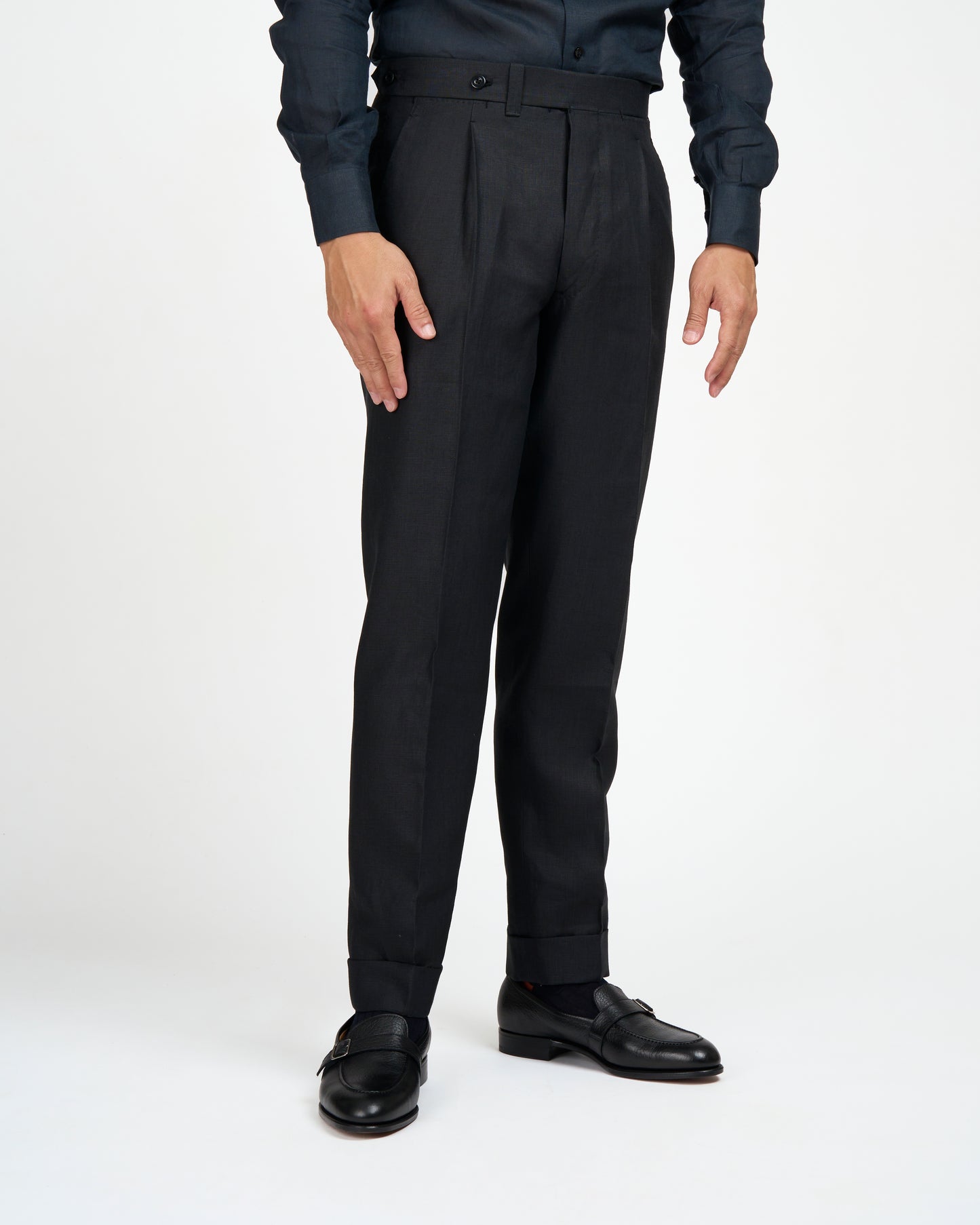 Plain linen trousers - Single pleat trousers - Black
