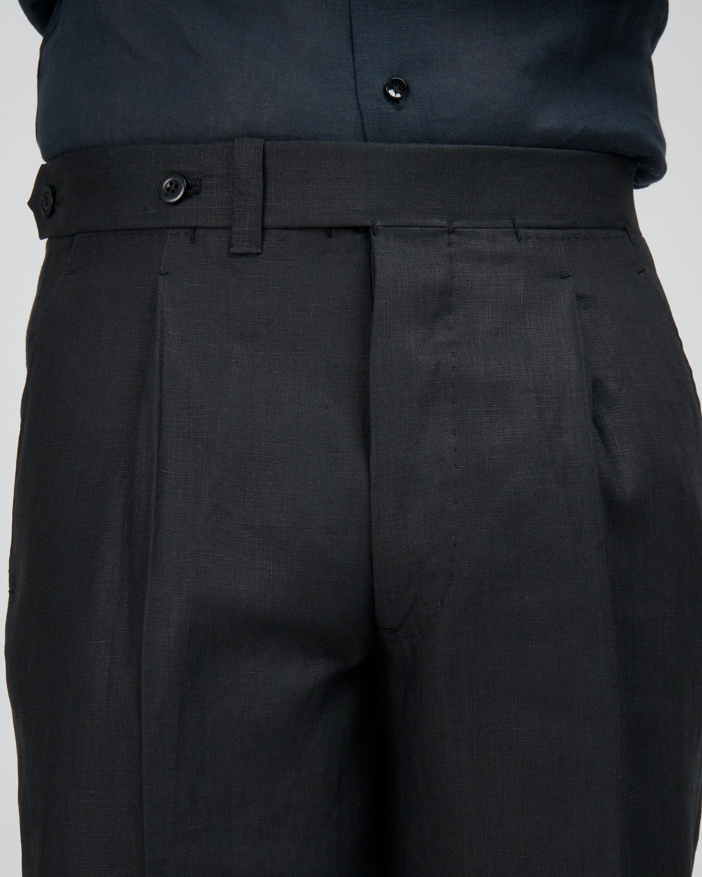 Plain linen trousers - Single pleat trousers - Black