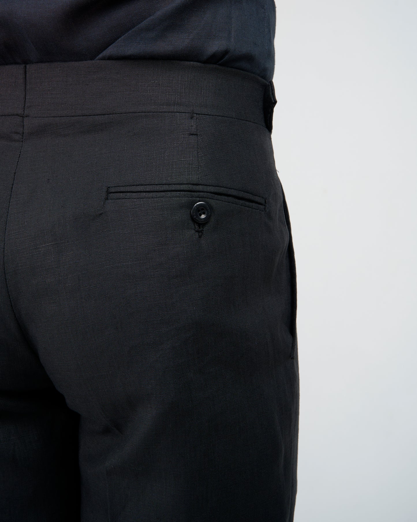 Plain linen trousers - Single pleat trousers - Black