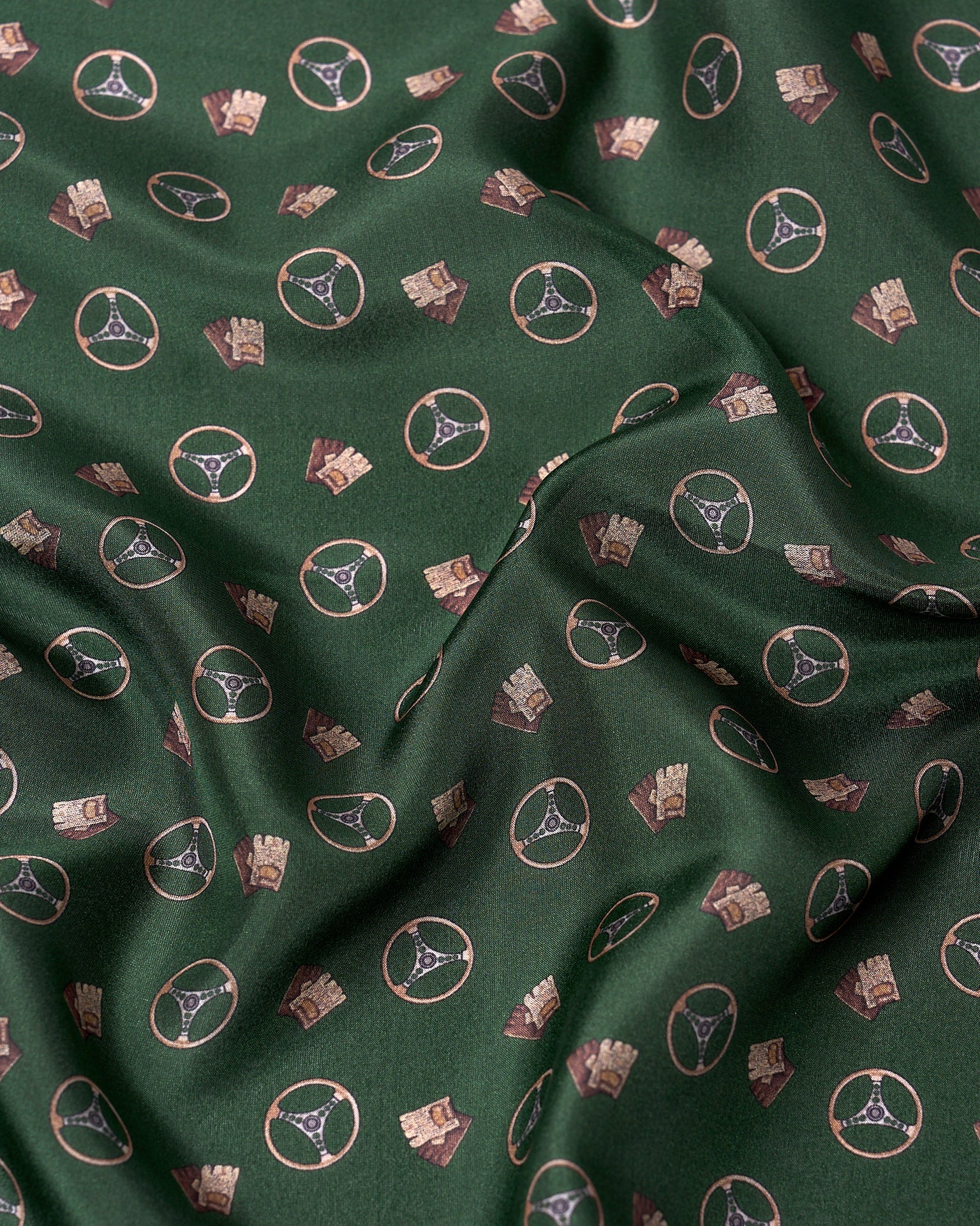 Pocket square - Silk - Green with brown gloves and wheels