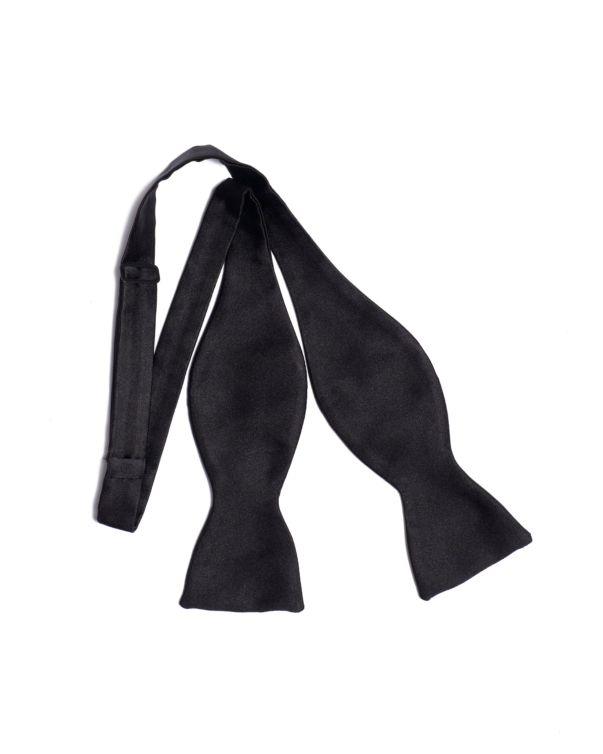 Self-tie bowtie satin - Black - Silk