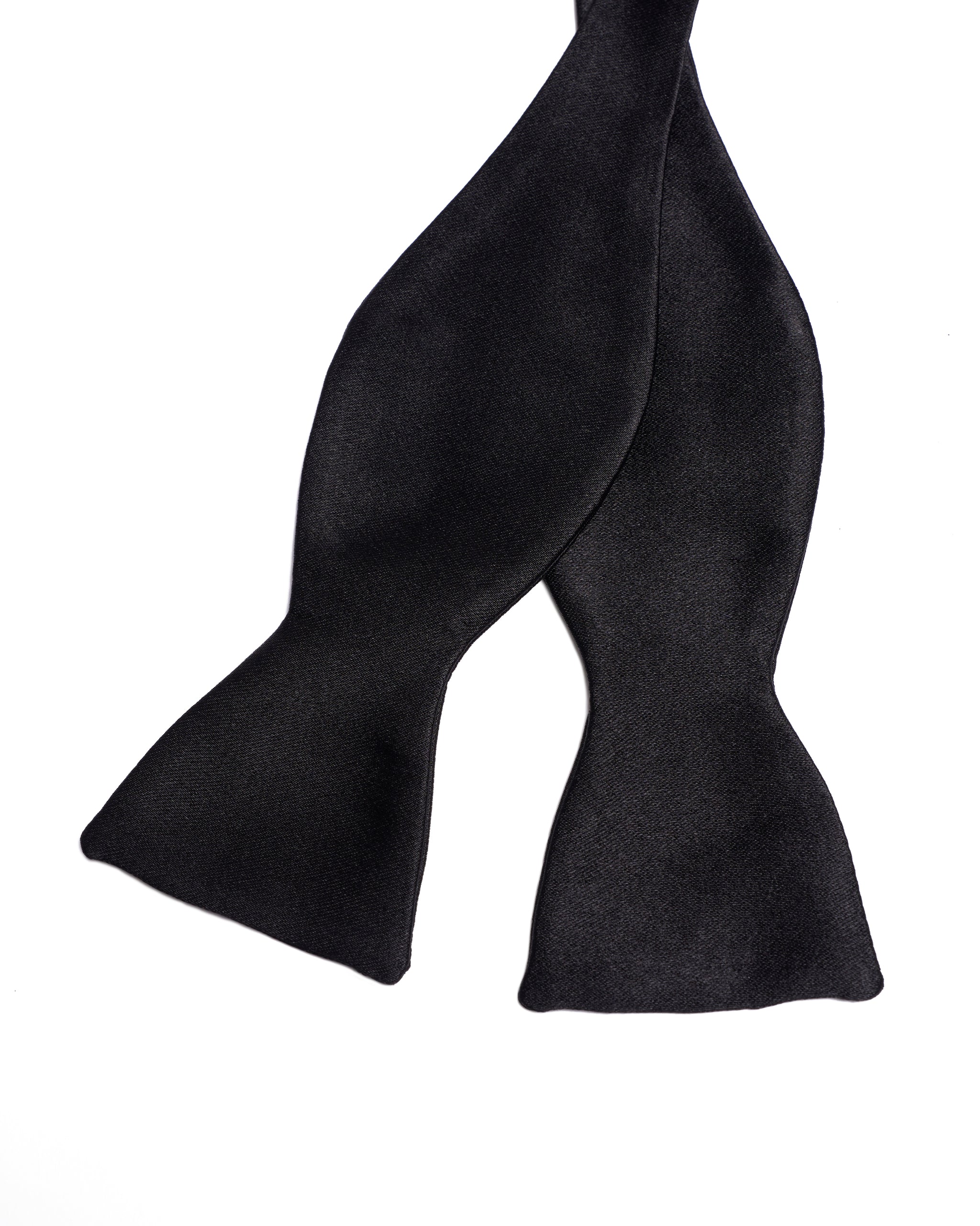 Self-tie bowtie satin - Black - Silk
