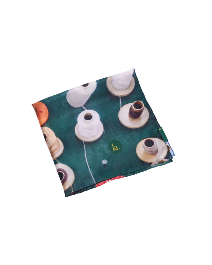 Pocket square - Silk -  Threads photograph