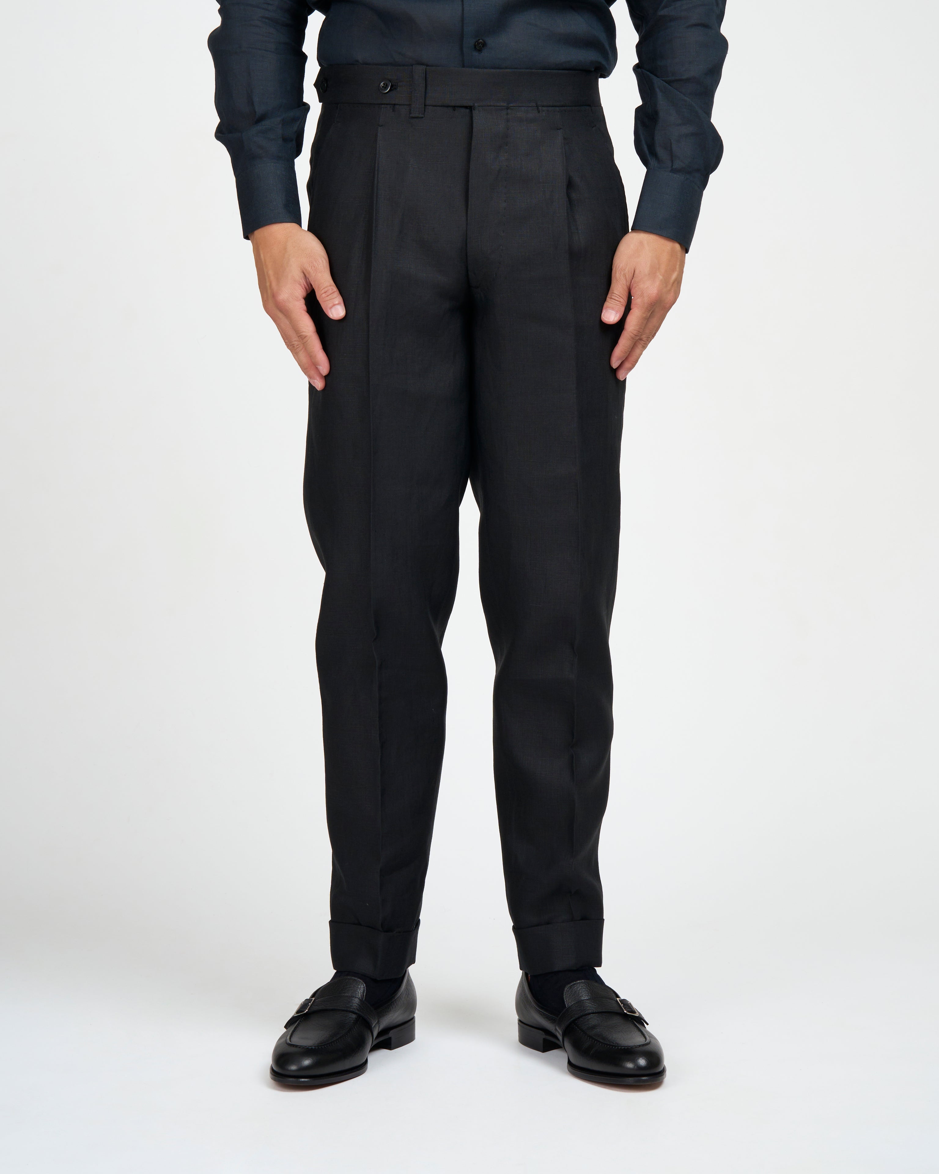 Plain linen trousers - Single pleat trousers - Black