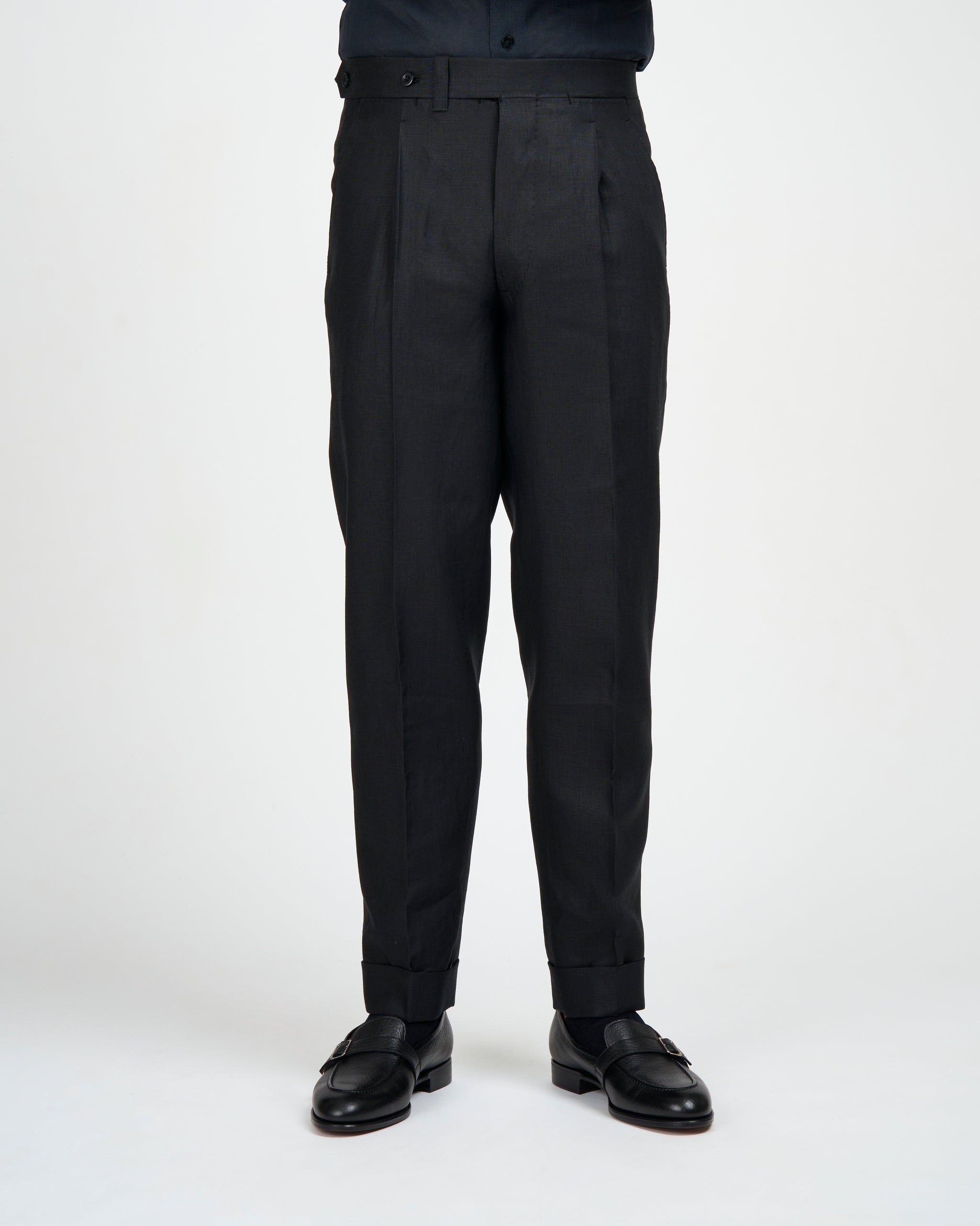 Plain linen trousers - Single pleat trousers - Black