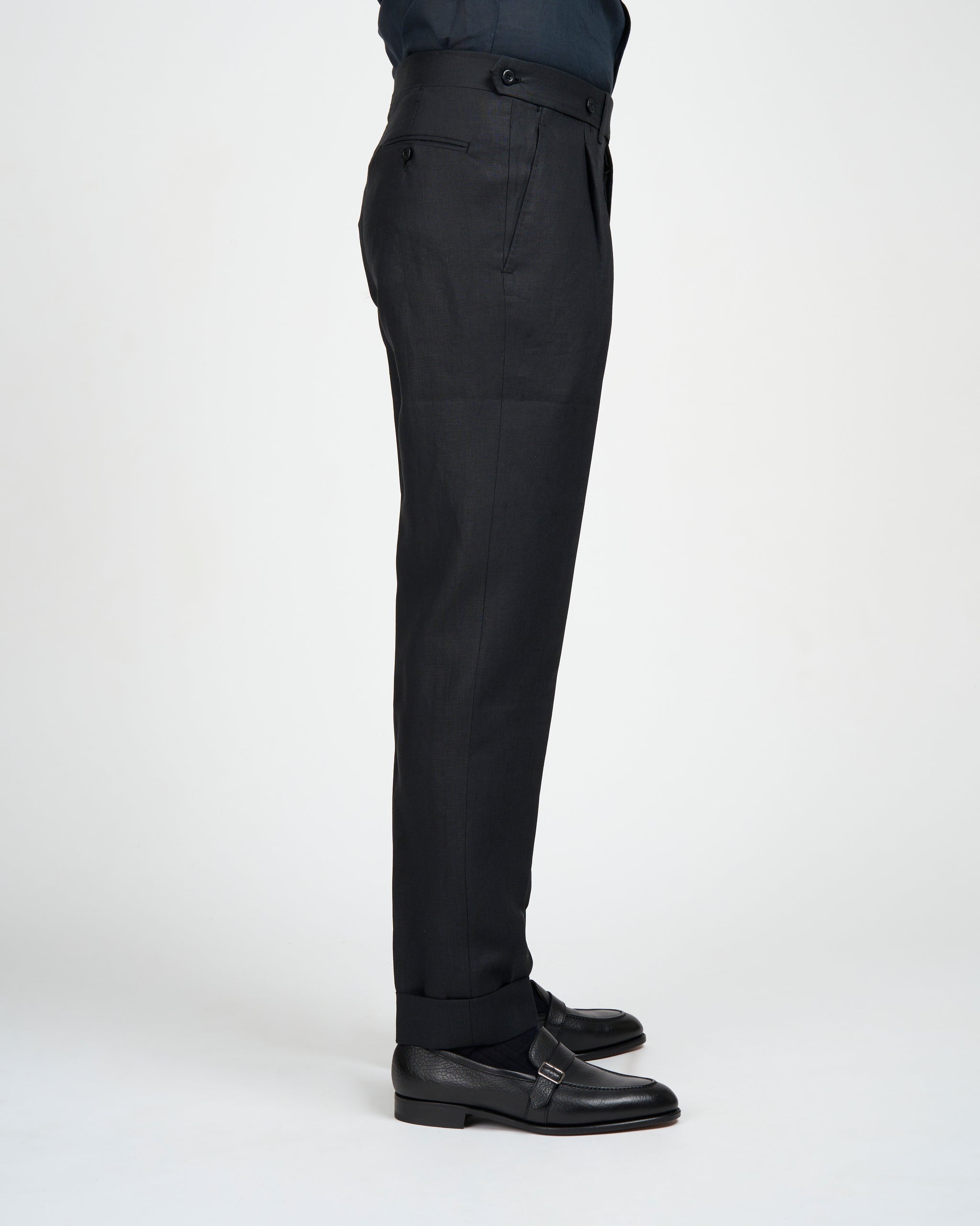Plain linen trousers - Single pleat trousers - Black