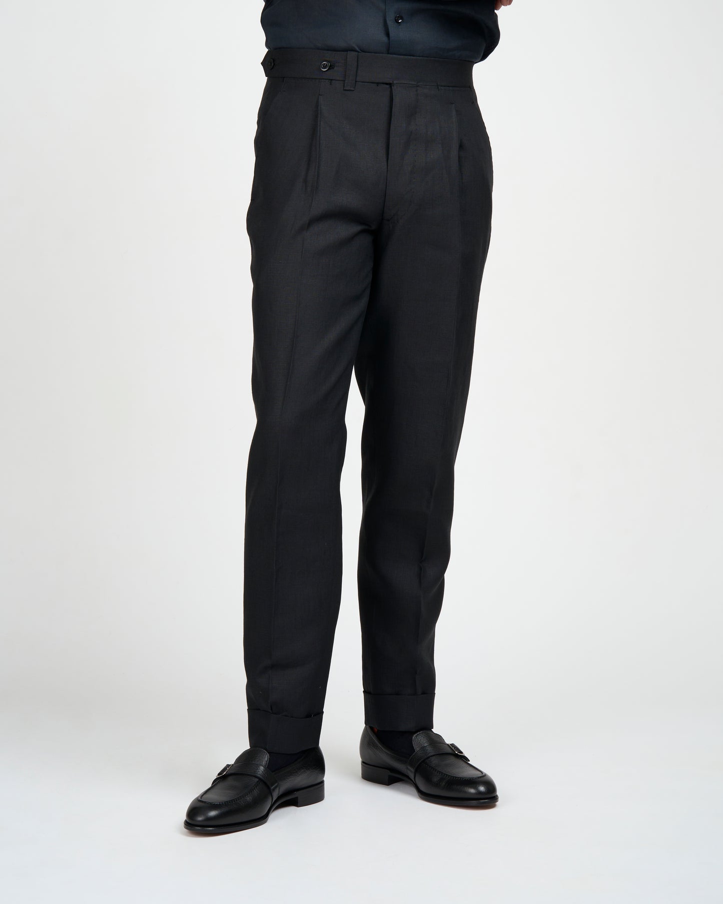 Plain linen trousers - Single pleat trousers - Black