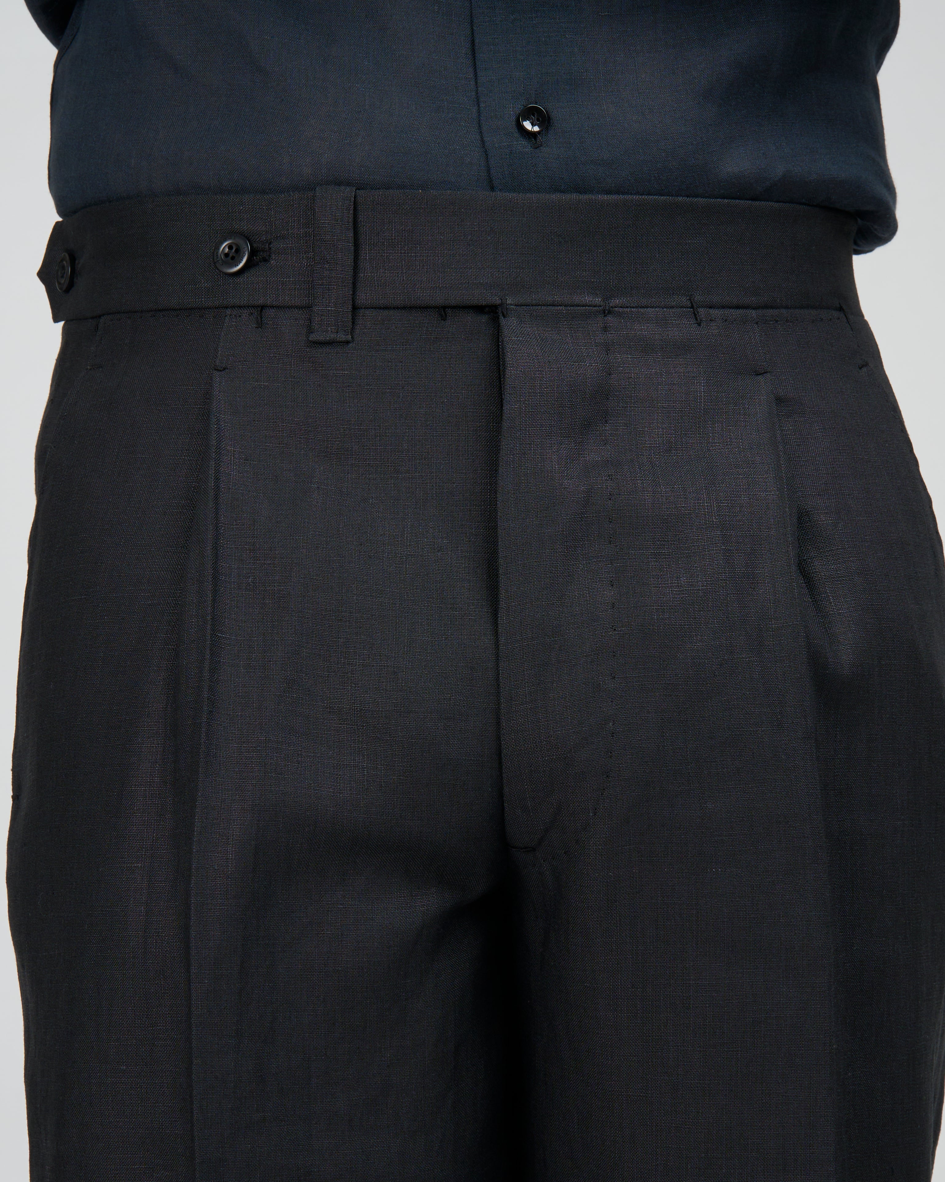 Plain linen trousers - Single pleat trousers - Black