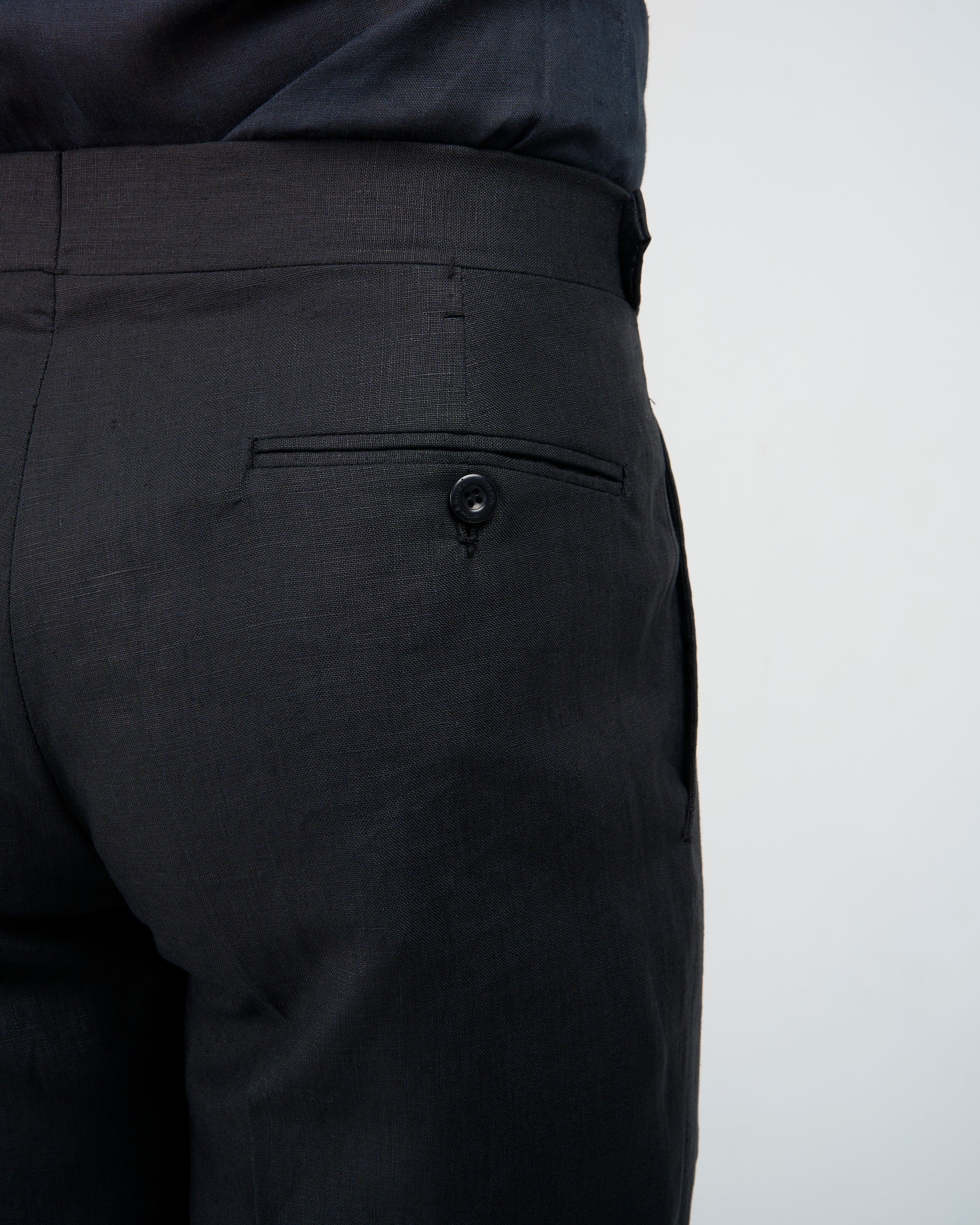 Plain linen trousers - Single pleat trousers - Black