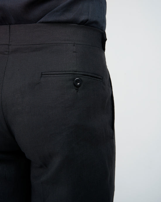 Plain linen trousers - Single pleat trousers - Black