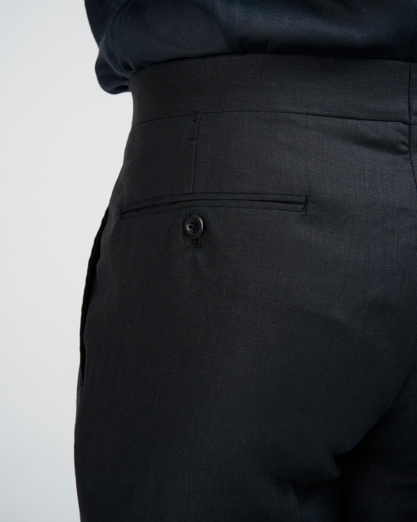 Plain linen trousers - Single pleat trousers - Black