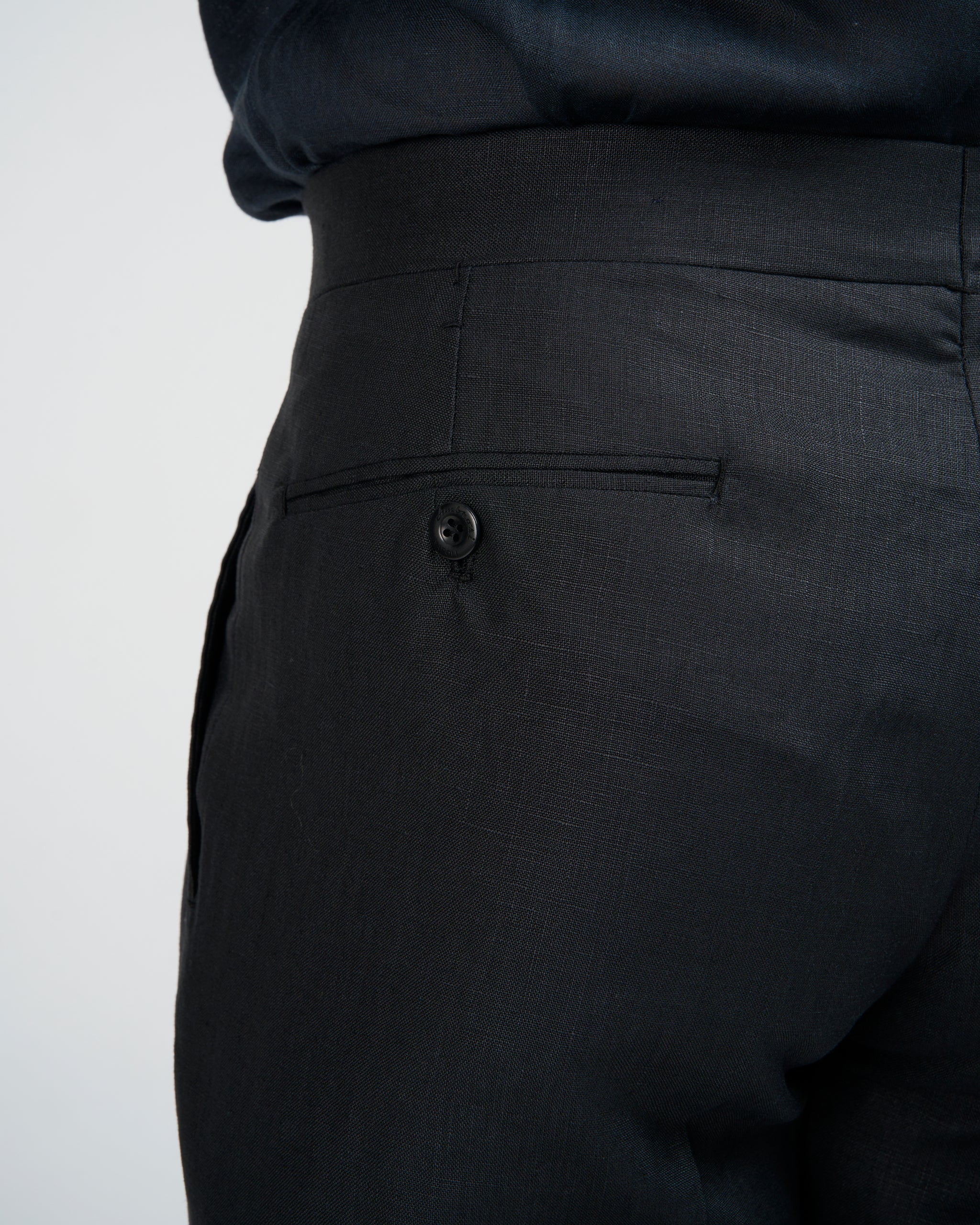 Plain linen trousers - Single pleat trousers - Black