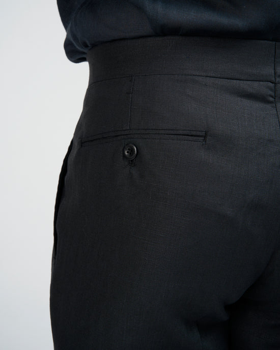 Plain linen trousers - Single pleat trousers - Black