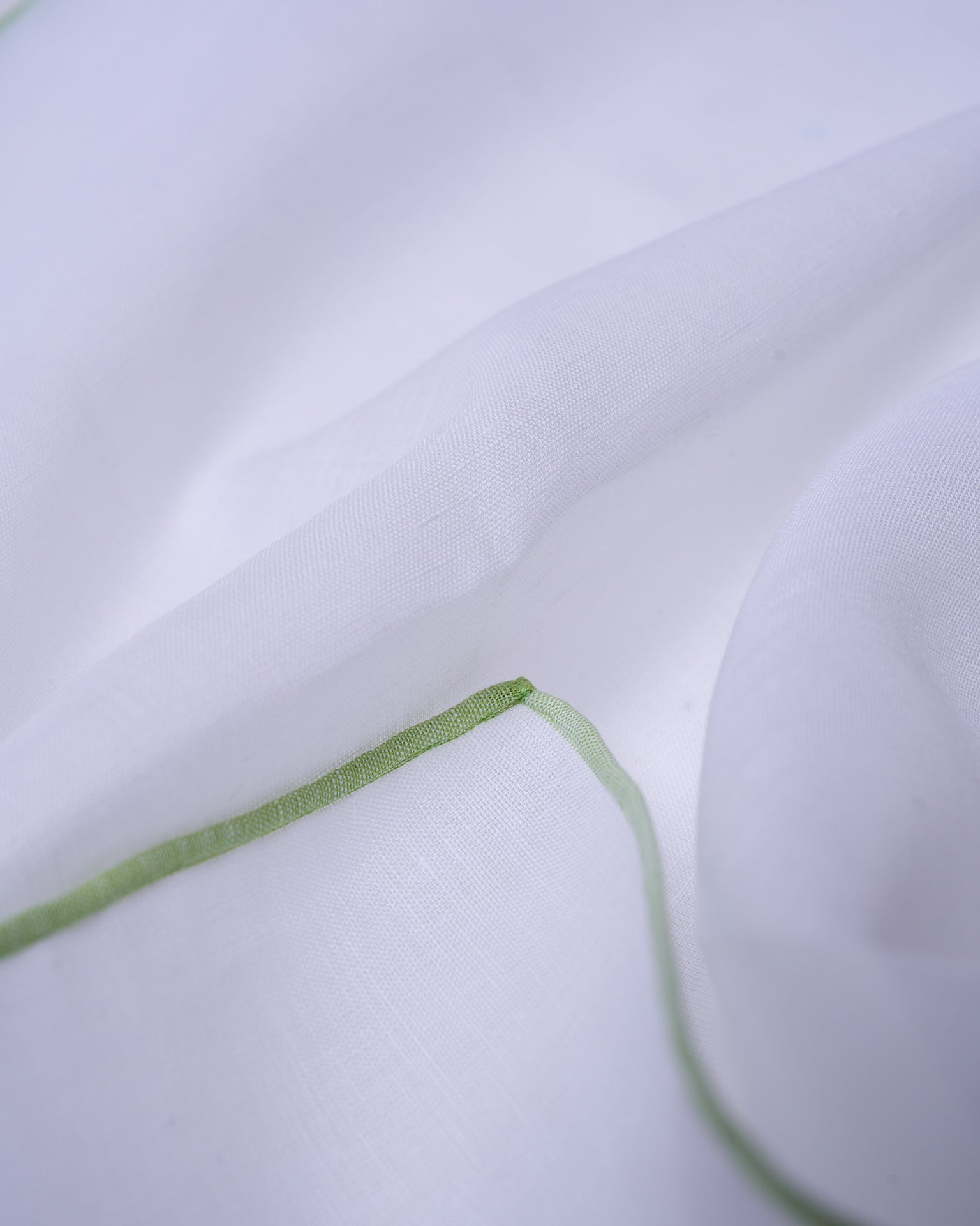 Pocket square - cotton / linen - White with green rim