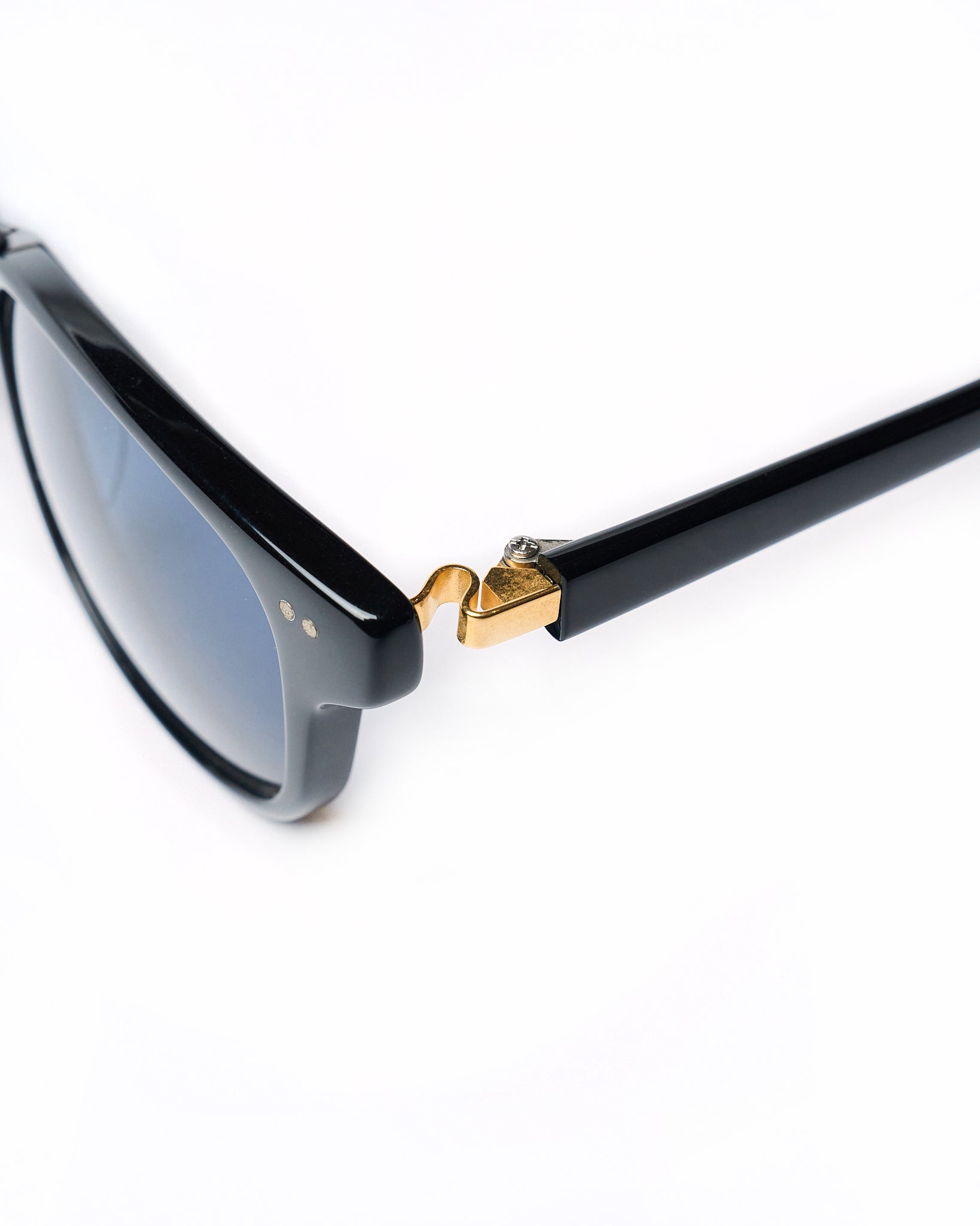 Rhett model - Black frame - Gold hinge - Black regular arm