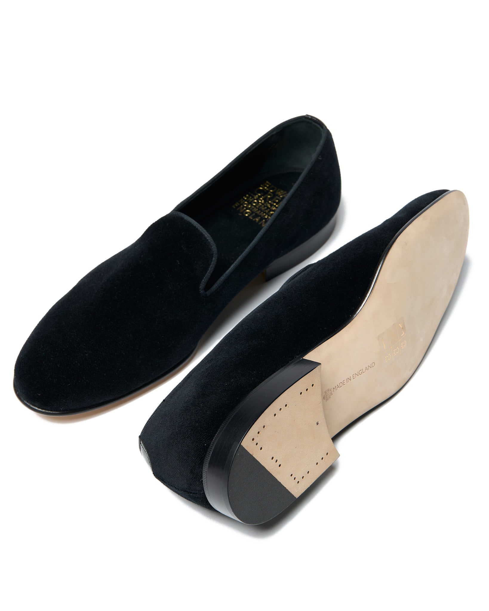 Royal Albert - Black velvet slipper - Last 389