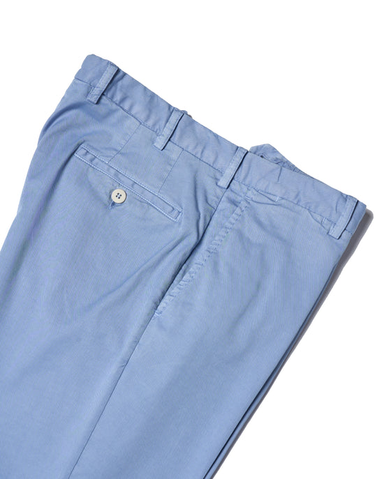 Washed cotton twill - Flat front trousers - Pale blue