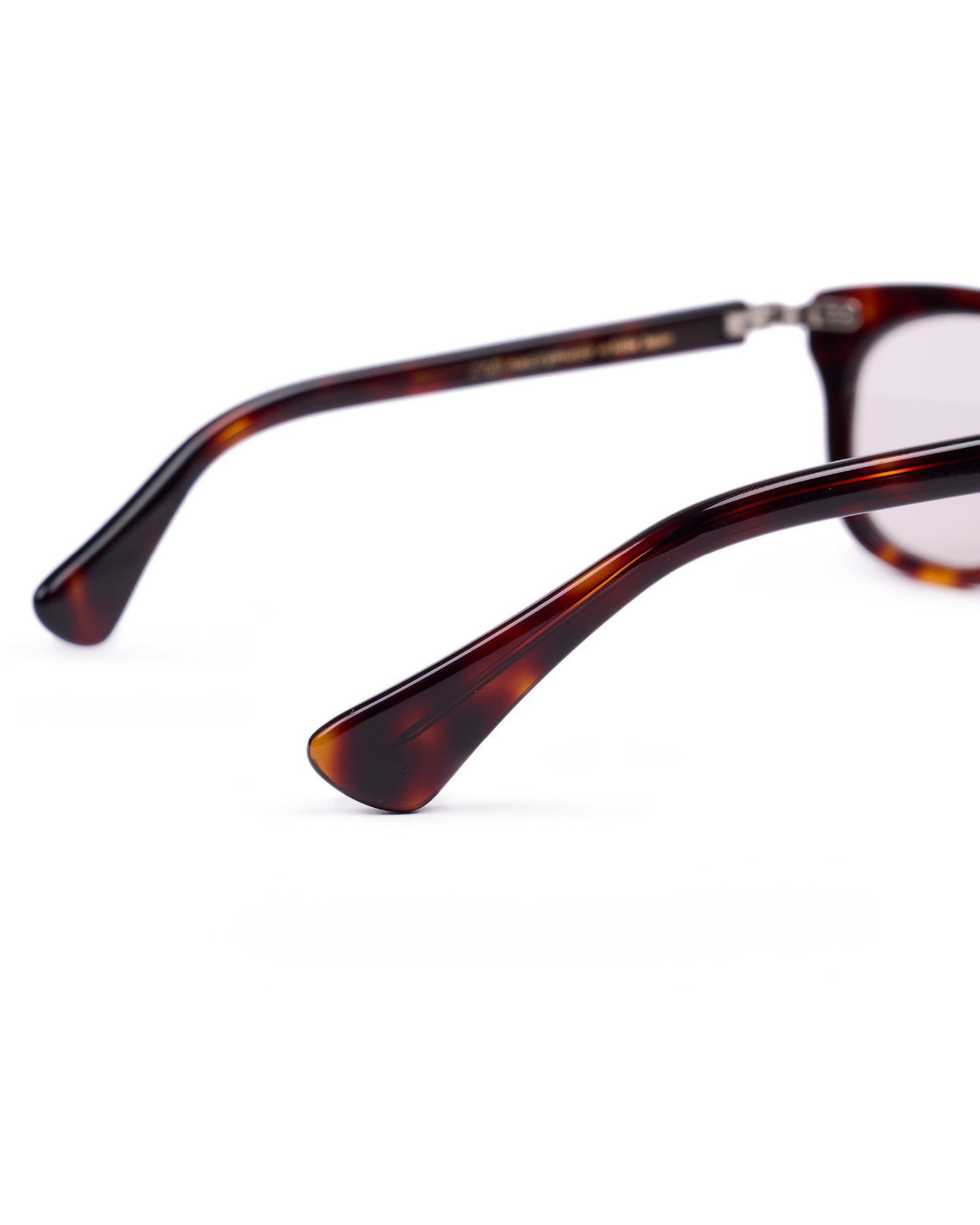 Tom model - Brown tortoise frame - Silver hinge - Brown tortoise regular arm